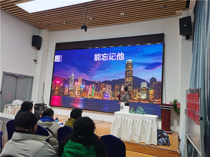 绵阳英国上市公司官网365和中旅假日旅行社2025年会暨春季产(chǎn)品推荐会(huì)